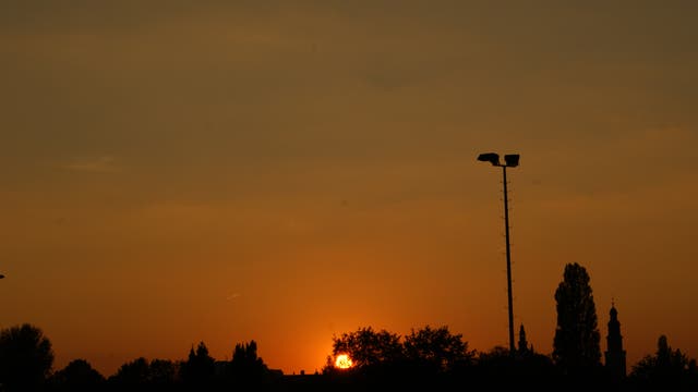 Orangefarbiger Sonnenuntergang am 28.9.2011
