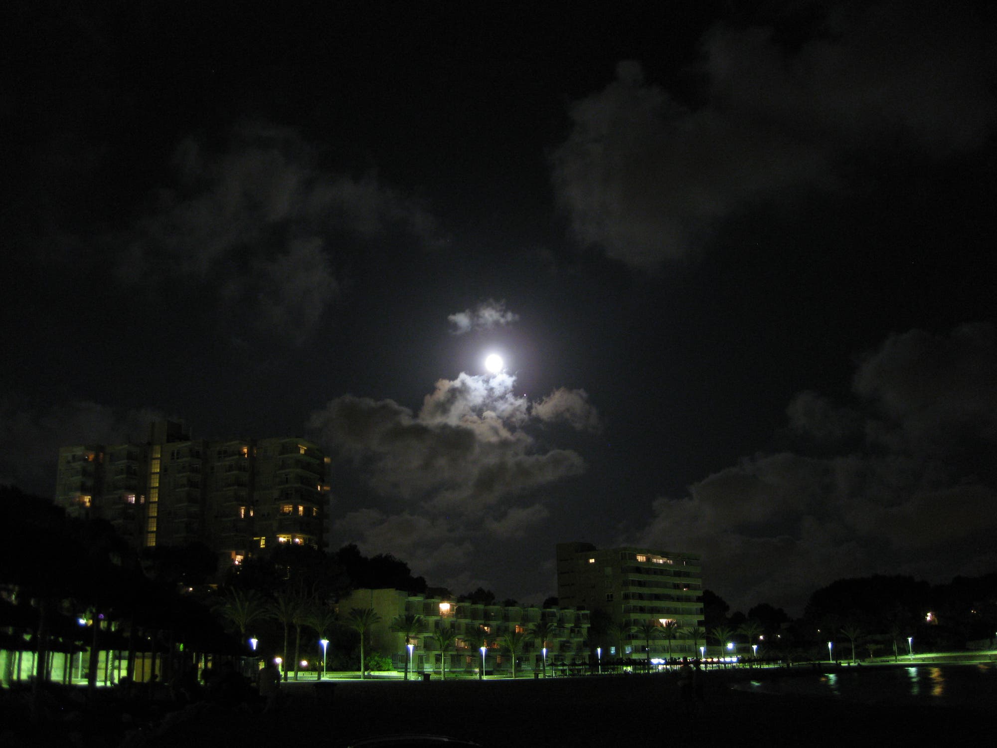 Jupiter bei Mond am 6.8.2009