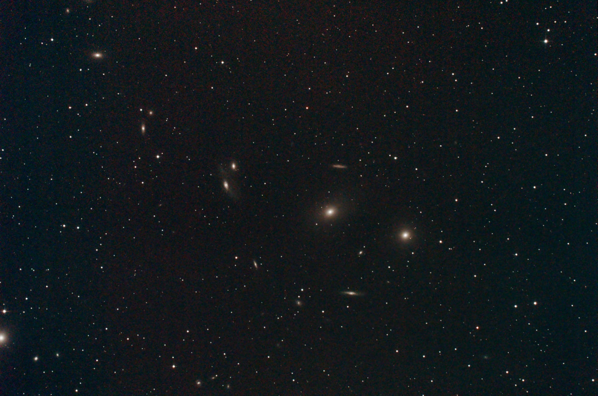 Markarians Galaxienkette (Virgo-Galaxienhaufen) im Sternbild Jungfrau (Virgo)