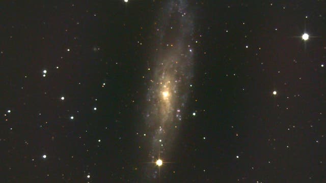 NGC 247 - eine leuchtschwache Galaxie im Walfisch