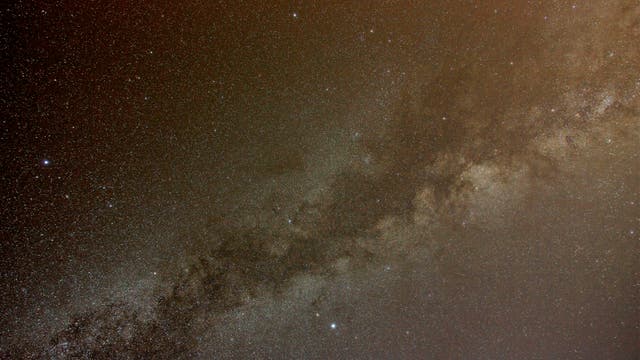 Ultra-Weitwinkelaufnahme der Milchstraße 