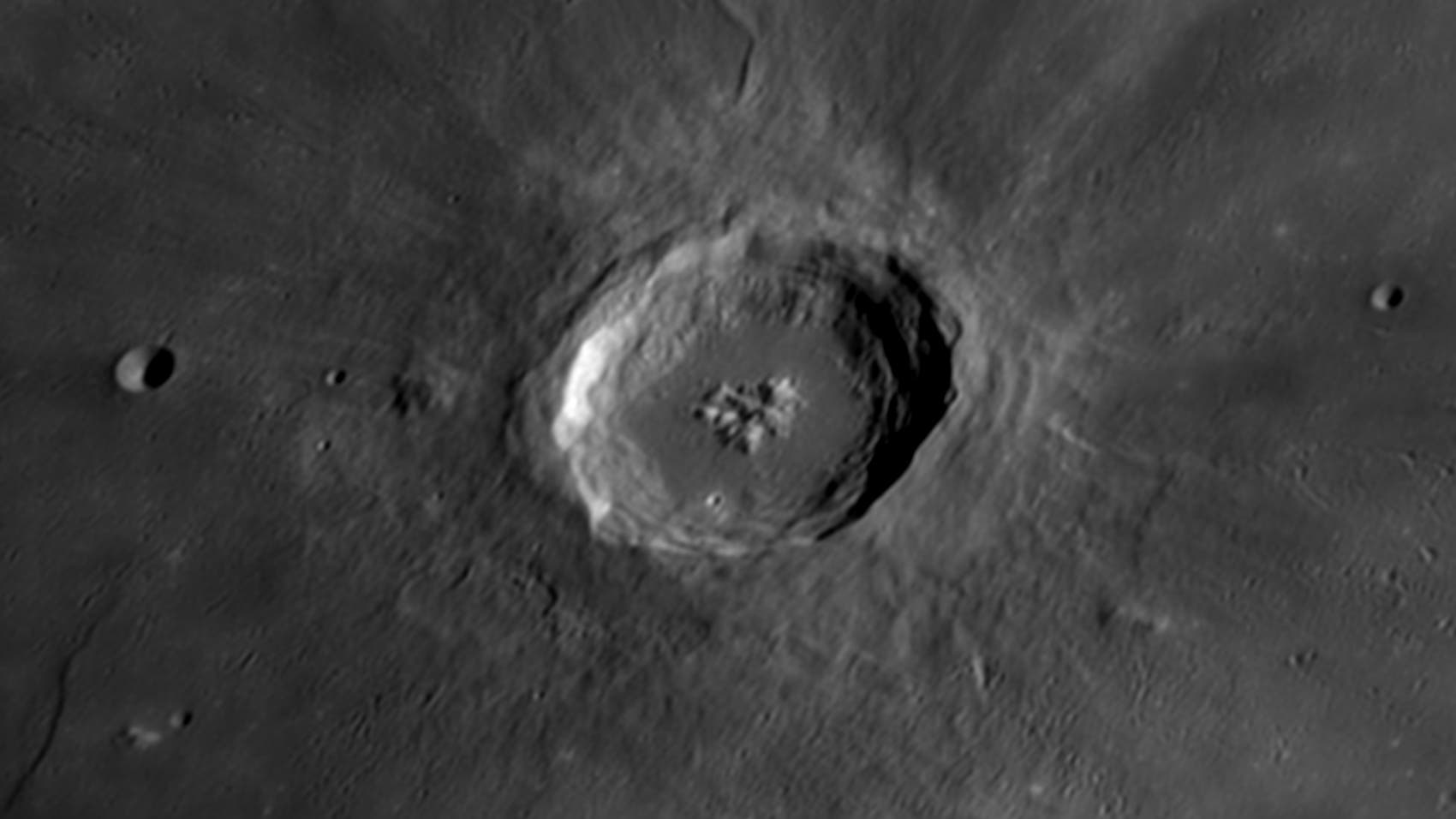 Aristillus mit 10 Meter Brennweite Spektrum der Wissenschaft
