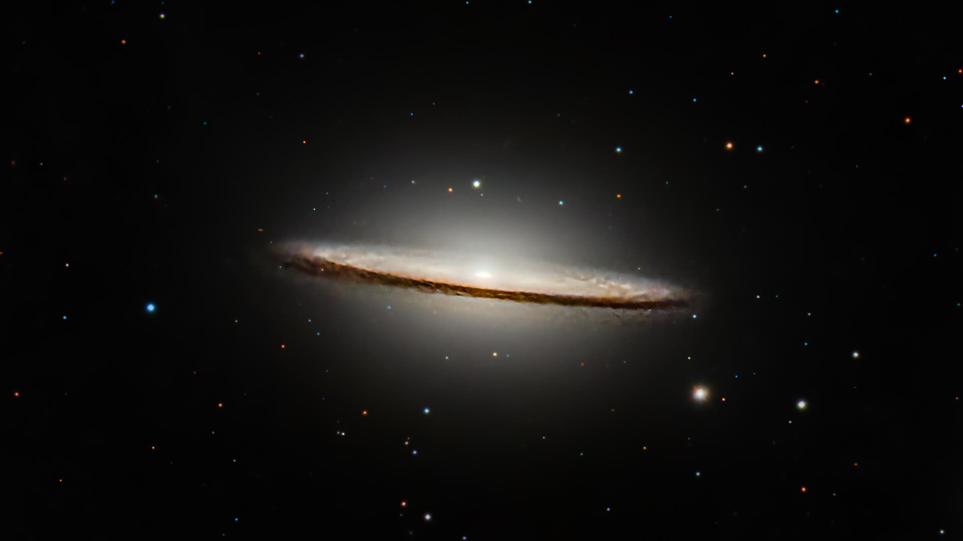 Messier 104: Sombrero galaxy