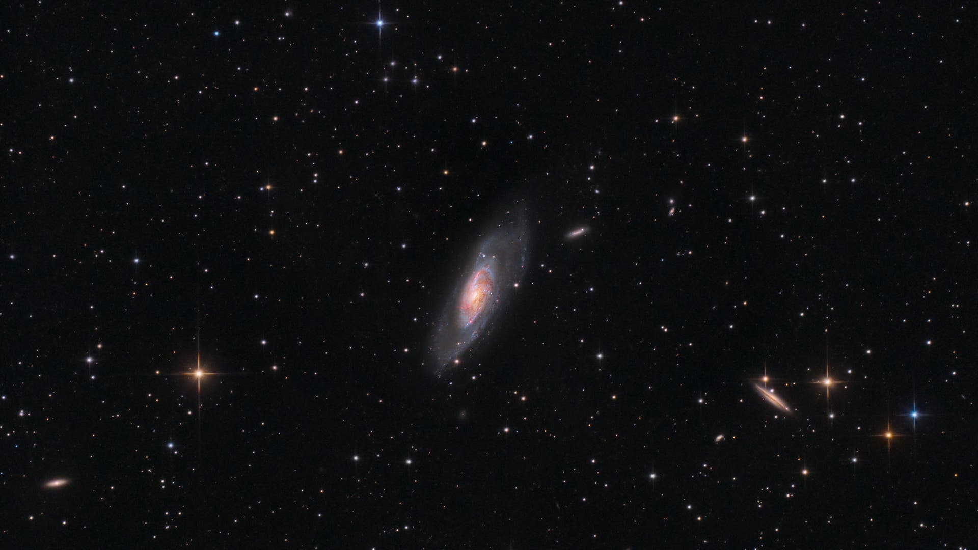 Messier 106 Spektrum der Wissenschaft