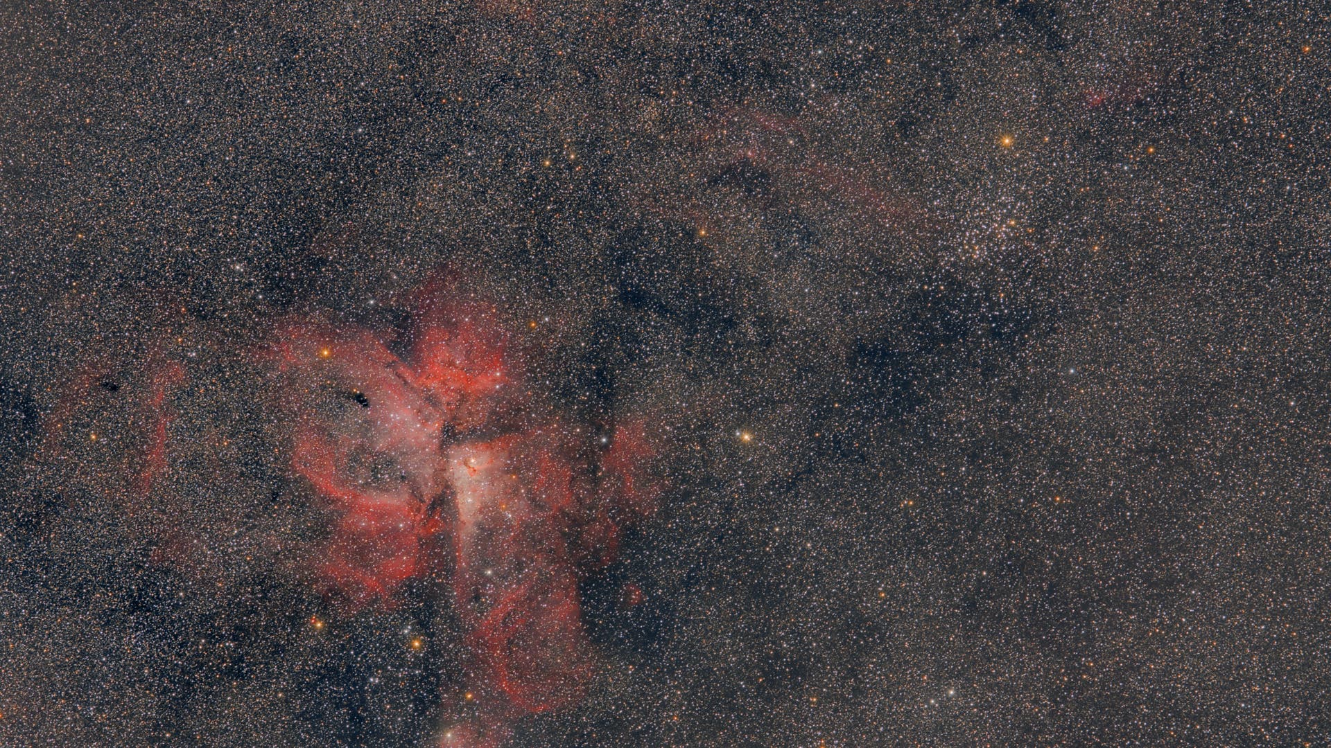 Carinanebel (NGC 3372) und Wishing Well Cluster (NGC 3532) Spektrum