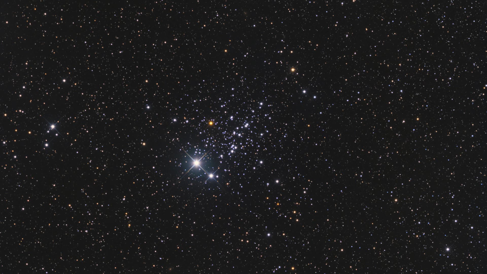 NGC 457 Spektrum der Wissenschaft