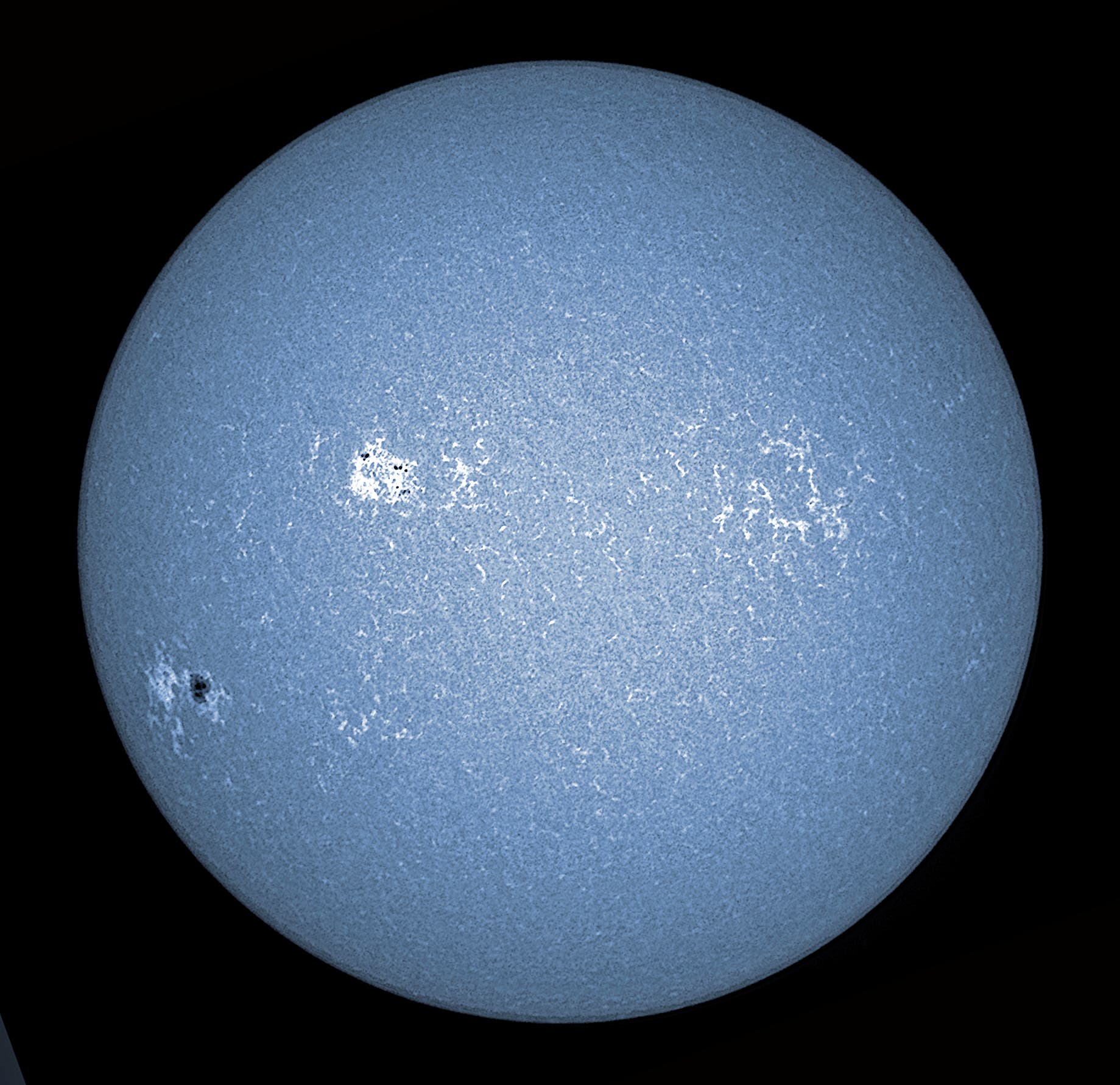 Fleck 2599 am linken Sonnenrand, 5. August 2016