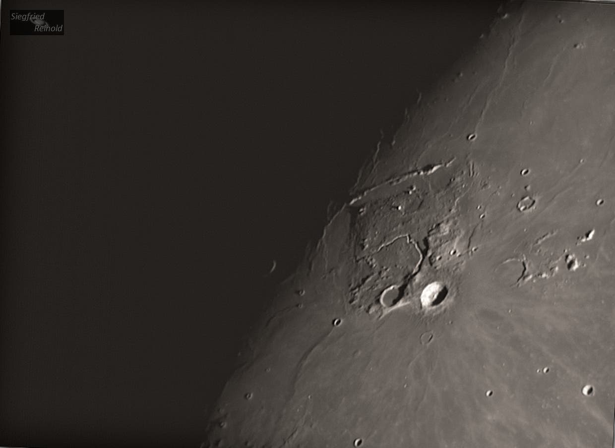 Mondkrater Aristarchus mit Schrötertal