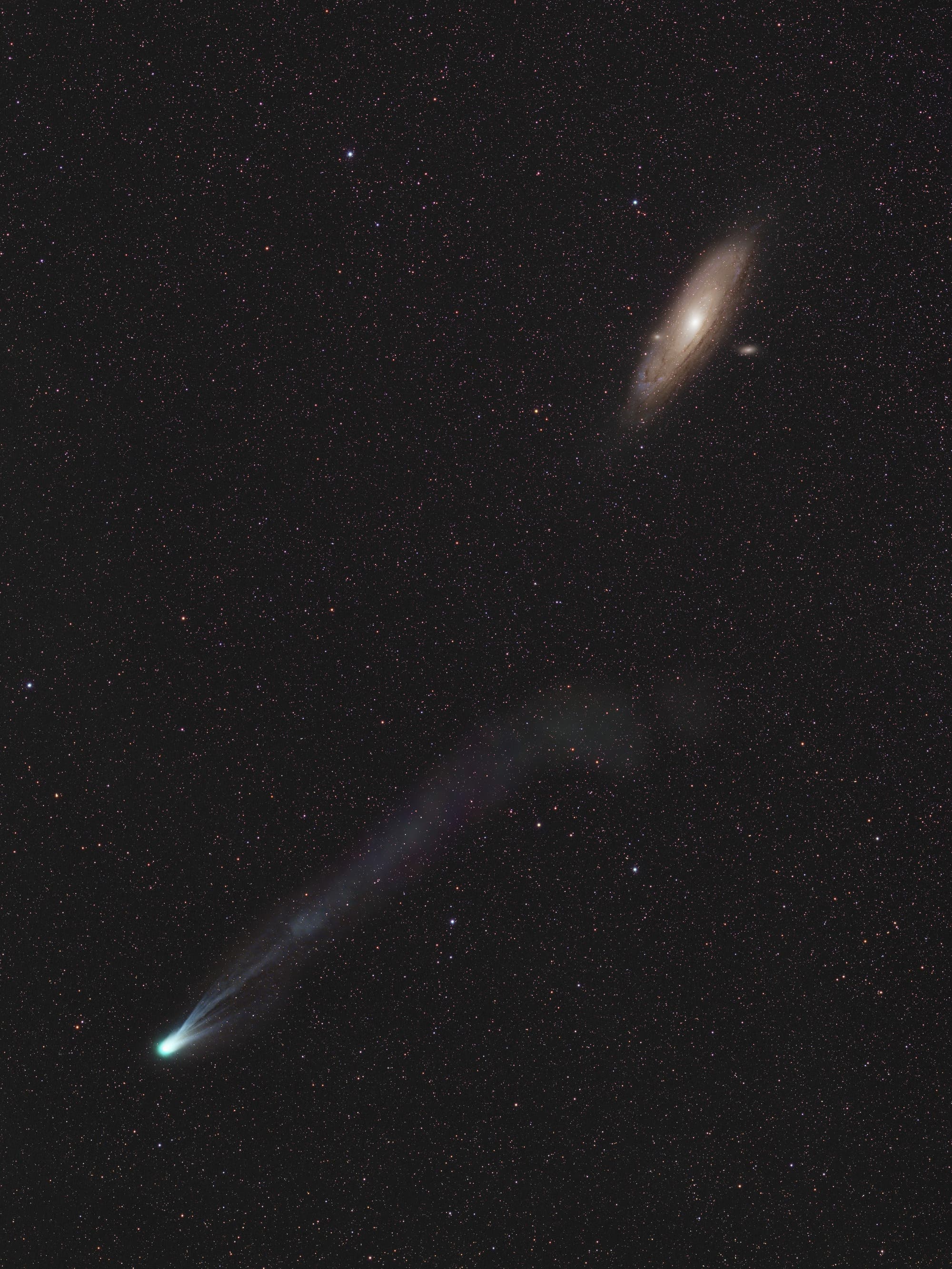 Komet 12P passiert Andromeda