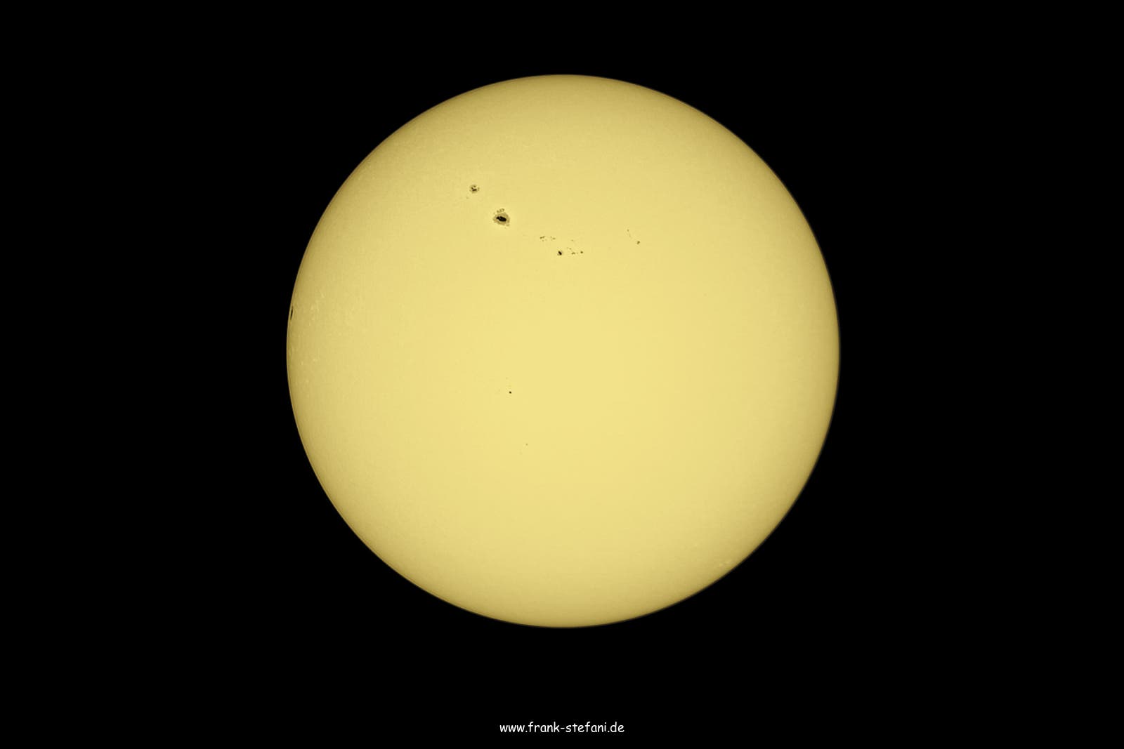Sonnenflecken am 27. März 2022