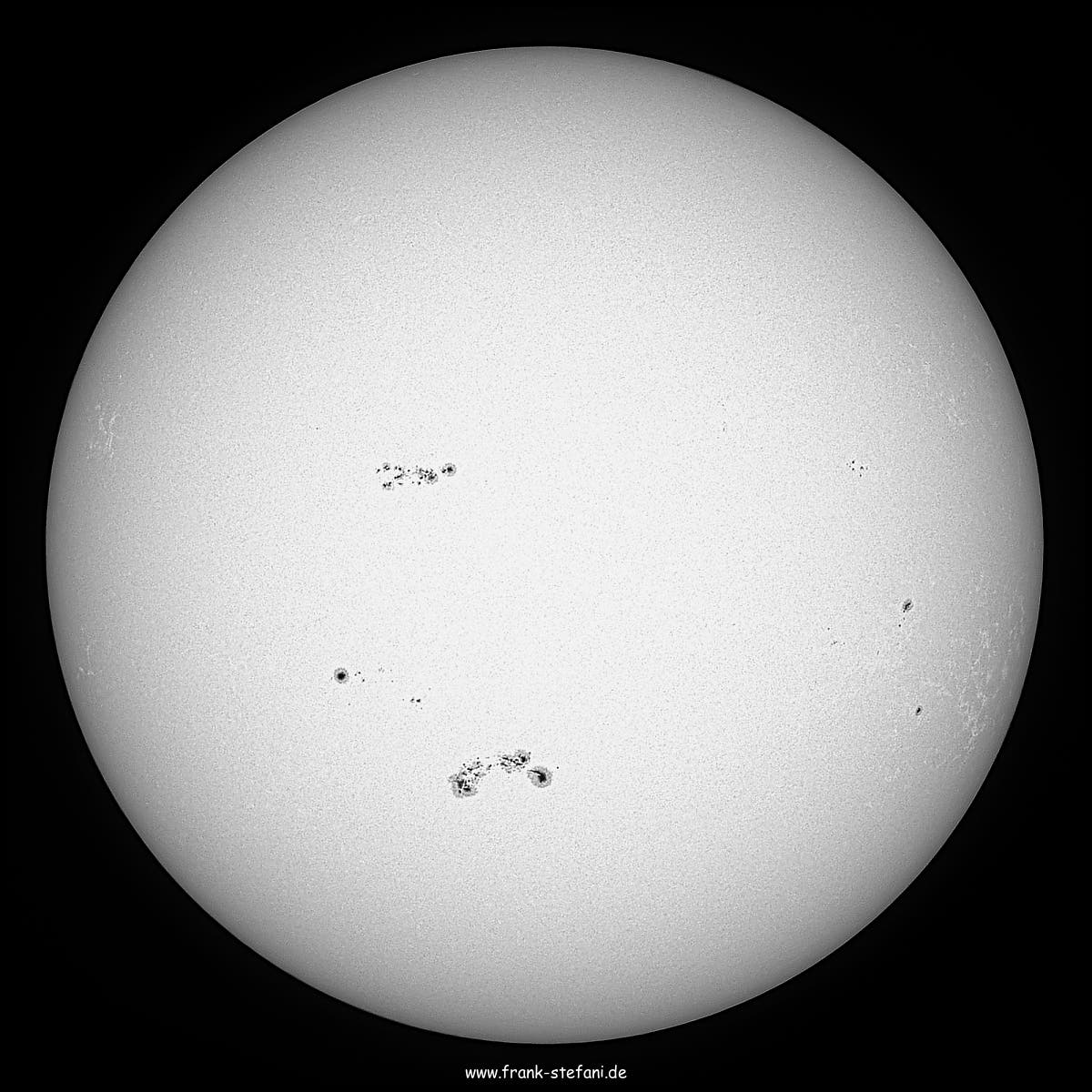 Die Sonne am 16. Juni 2024 - prächtige AR 13712