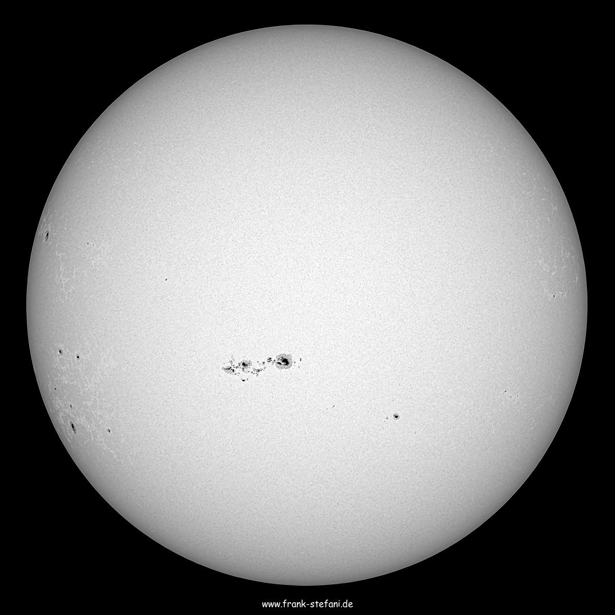 Die Sonne am 10. Juli 2024 – große Bühne für AR 13738