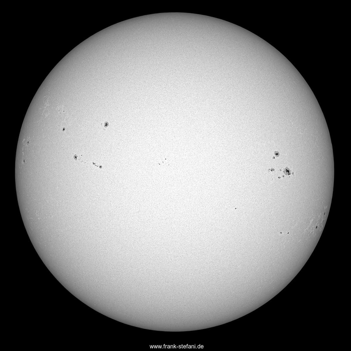 Die Sonne am 8. August 2025 - Im Süden nichts Neues