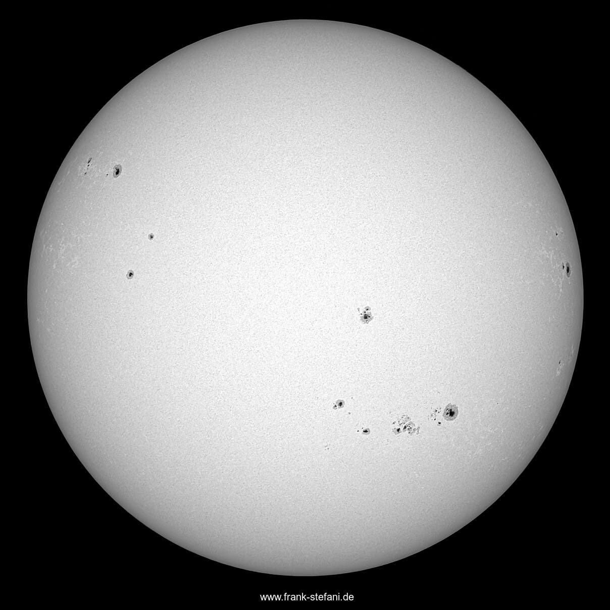 Die Sonne am 1. September 2025 - Norden aufgeräumt, Süden chaotisch
