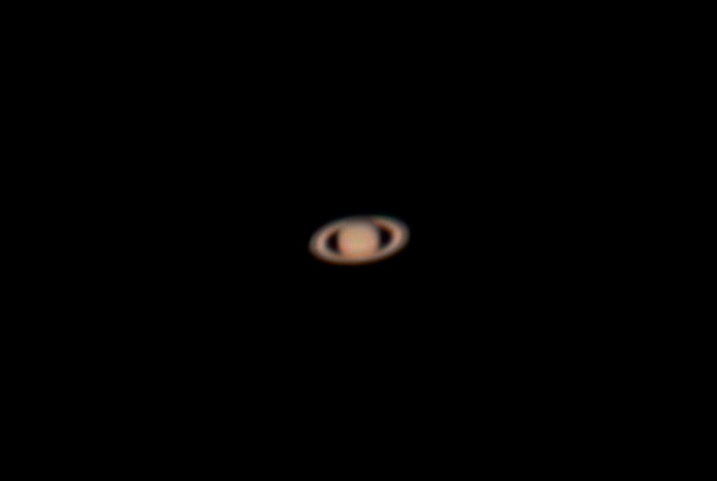 Saturn mit großer Ringöffnung