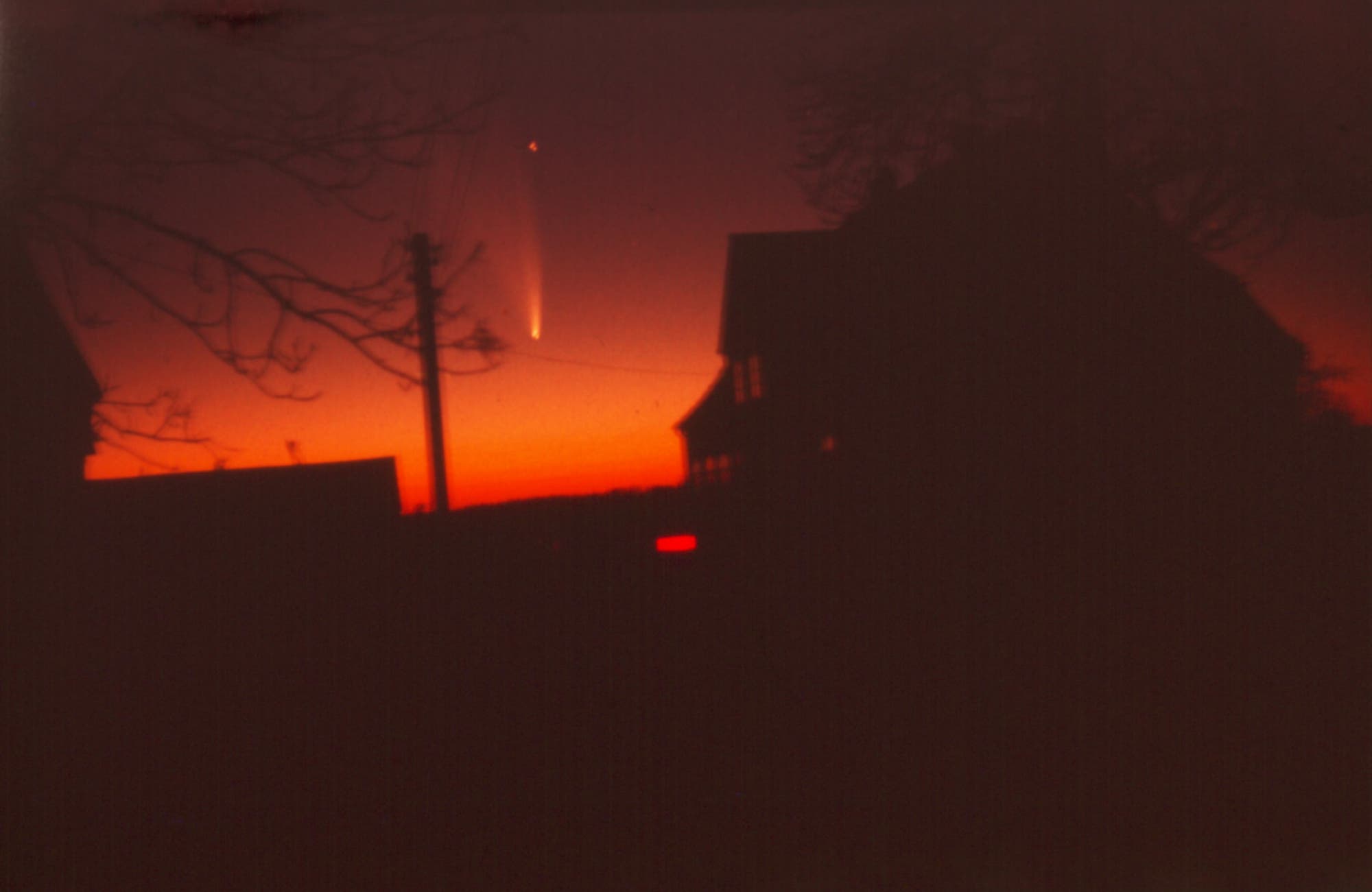 Komet 1975n West am 4.3.1976