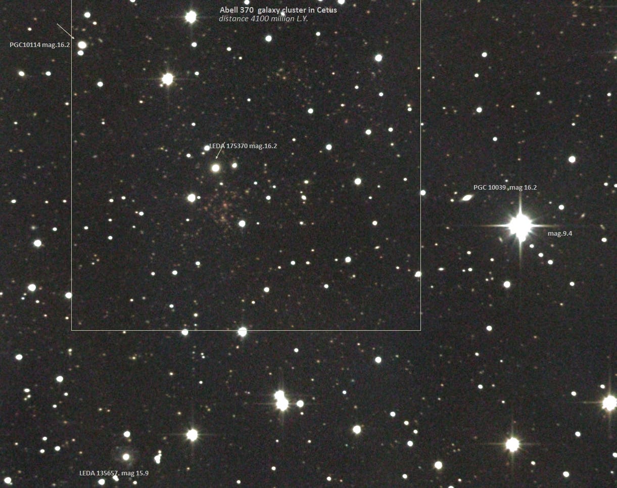 Abell 370: Galaxienhaufen  im Sternbild Walfisch (2)