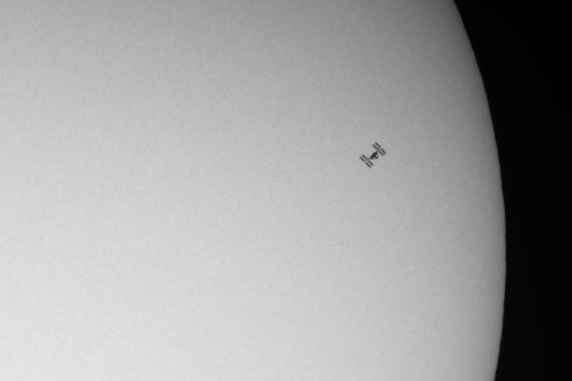ISS-Transit vor der Sonne, Einzelbild