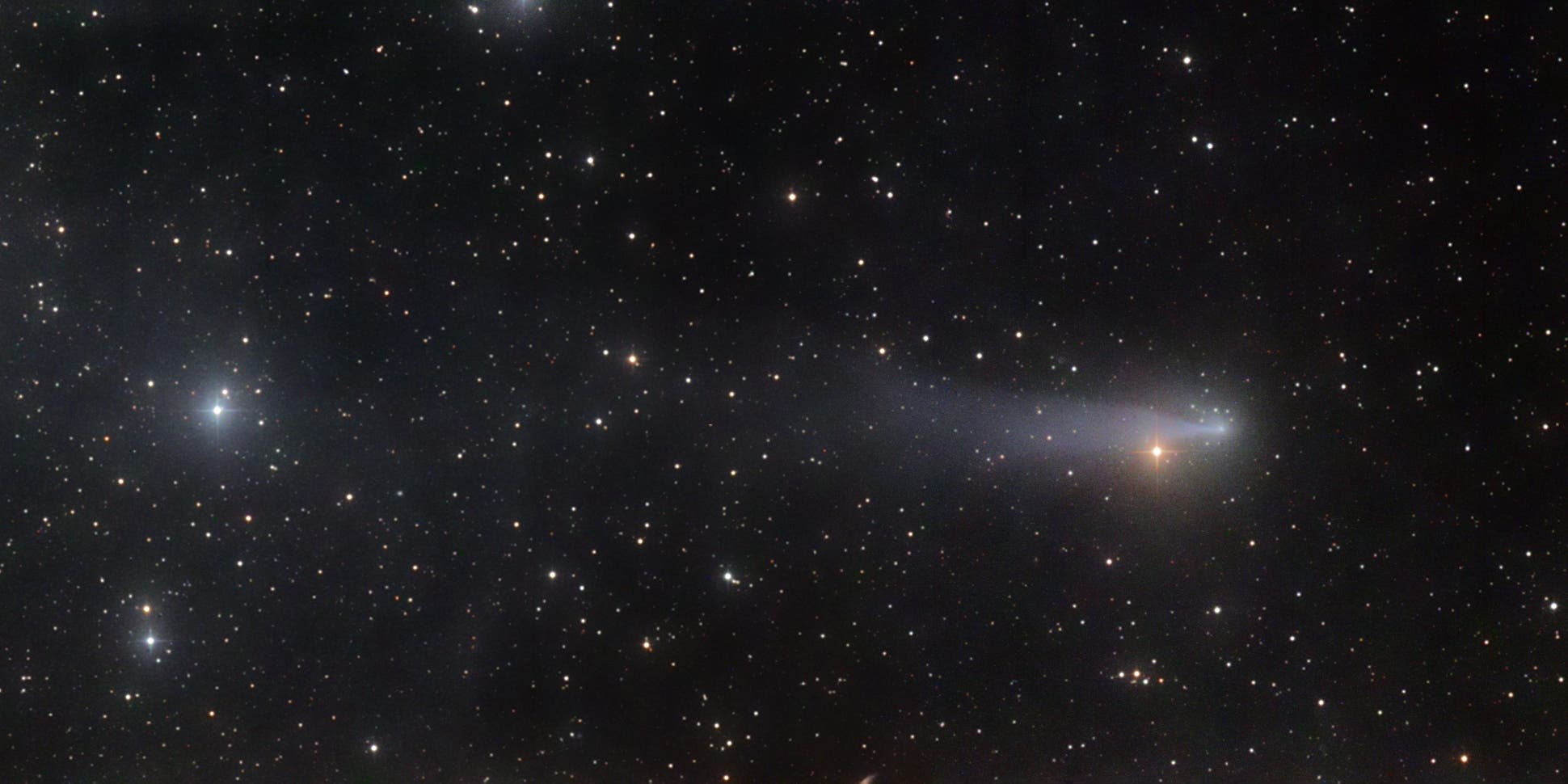Comet C/2016 R2 PANSTARRS