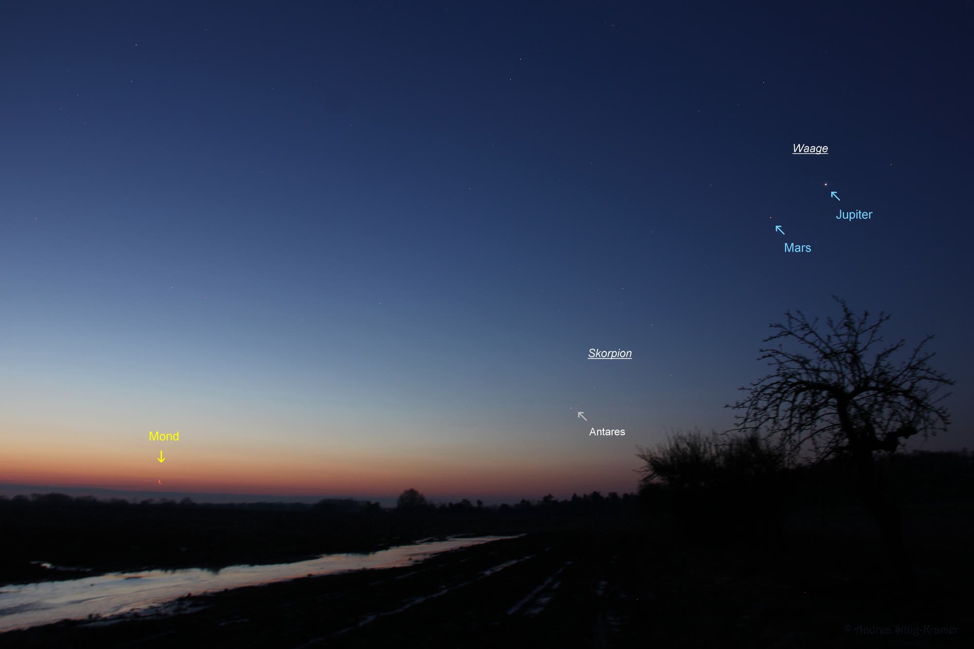 Jupiter, Mars und Mondsichel am Morgenhimmel über Uelzen (2)