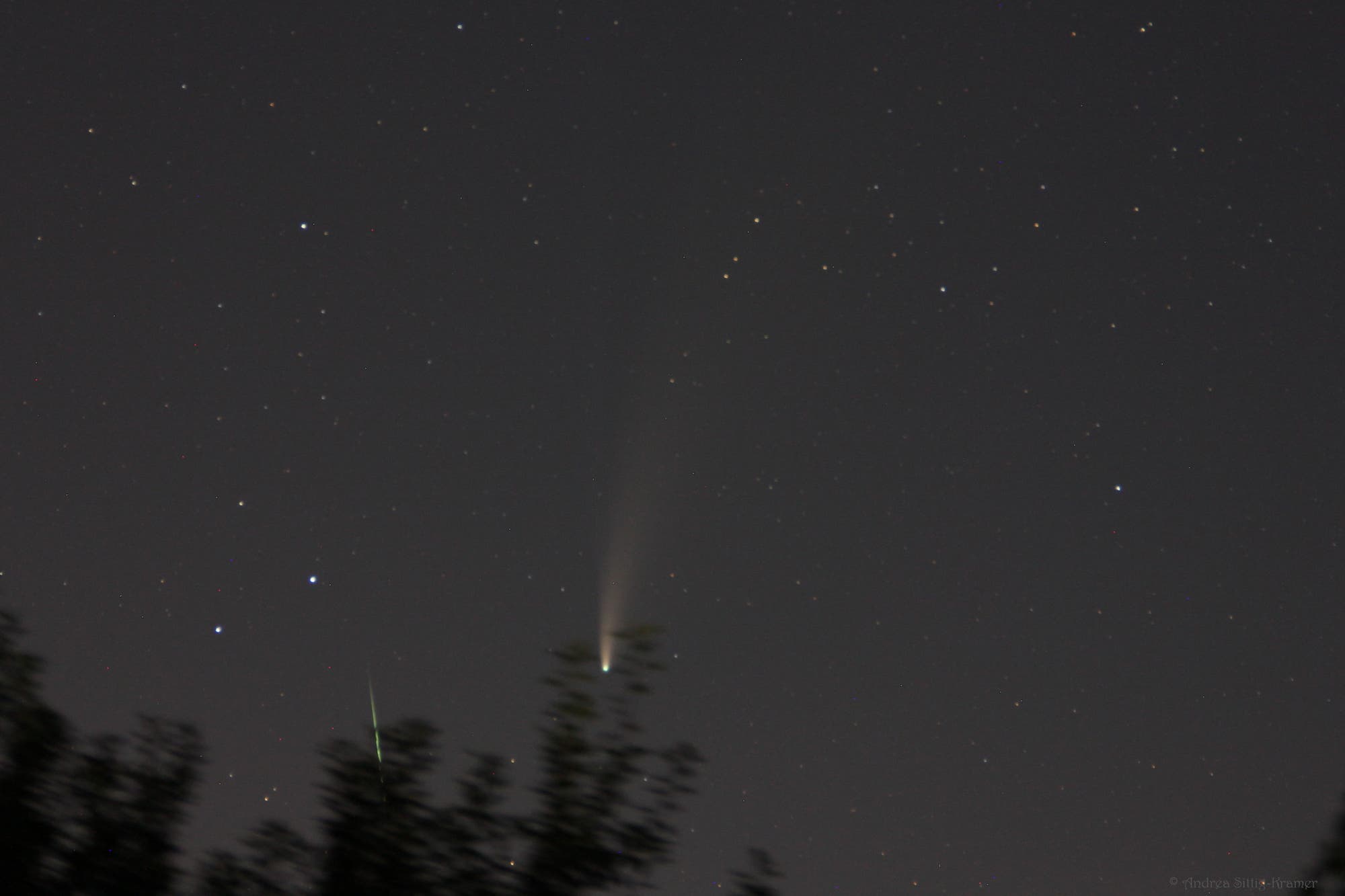 Meteor bei Komet Neowise über Uelzen 