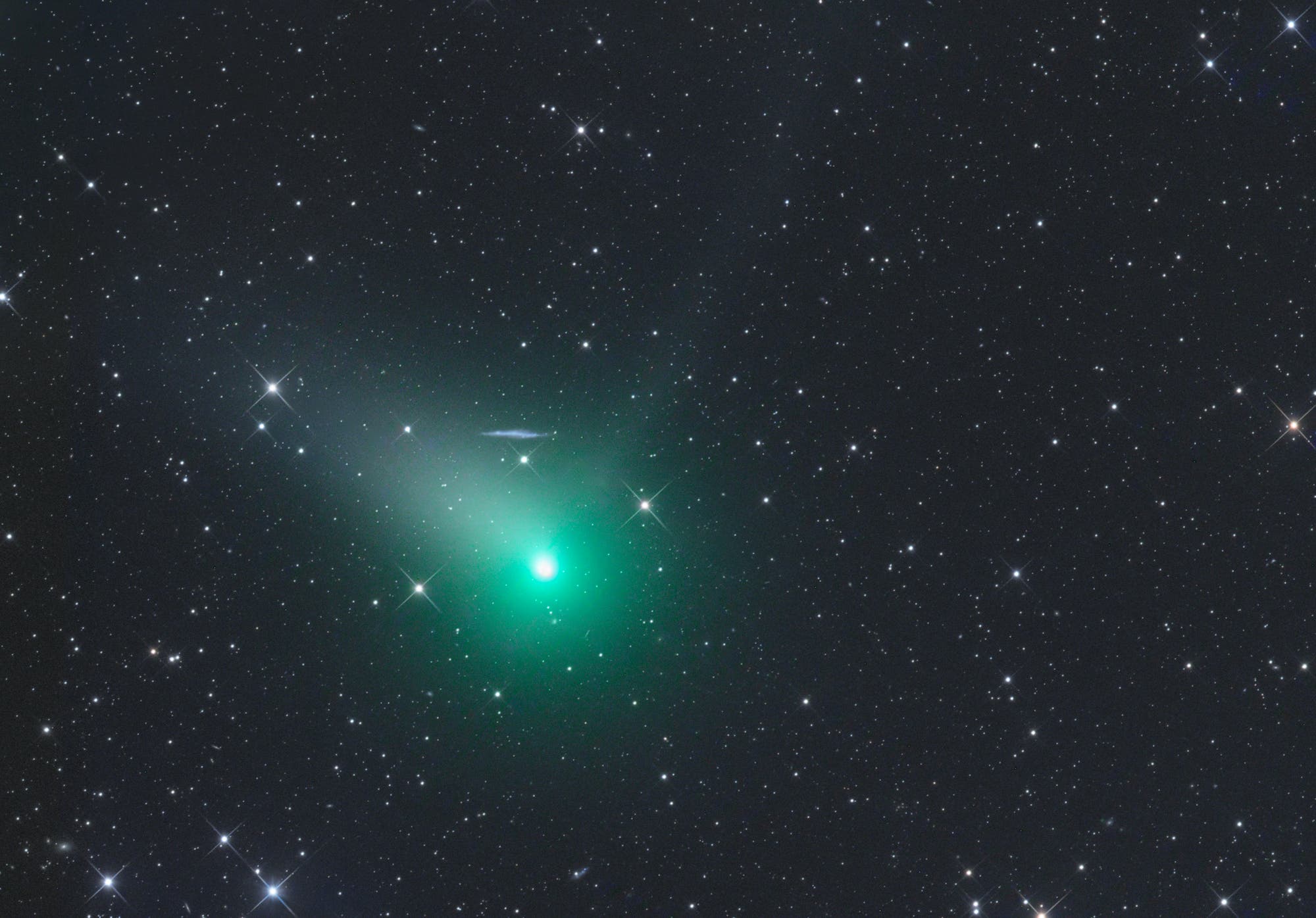 Komet C/2021 T4 Lemmon
