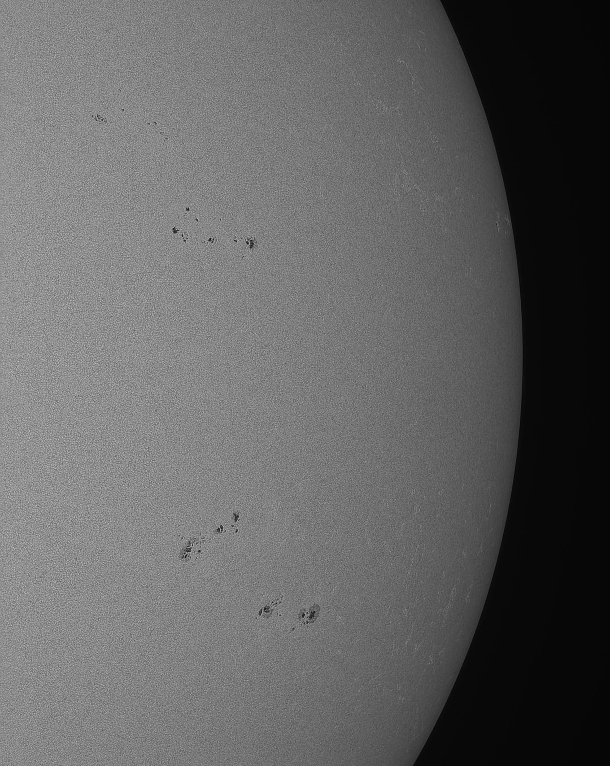 Sonnenflecken am Westrand am 19. März 2024