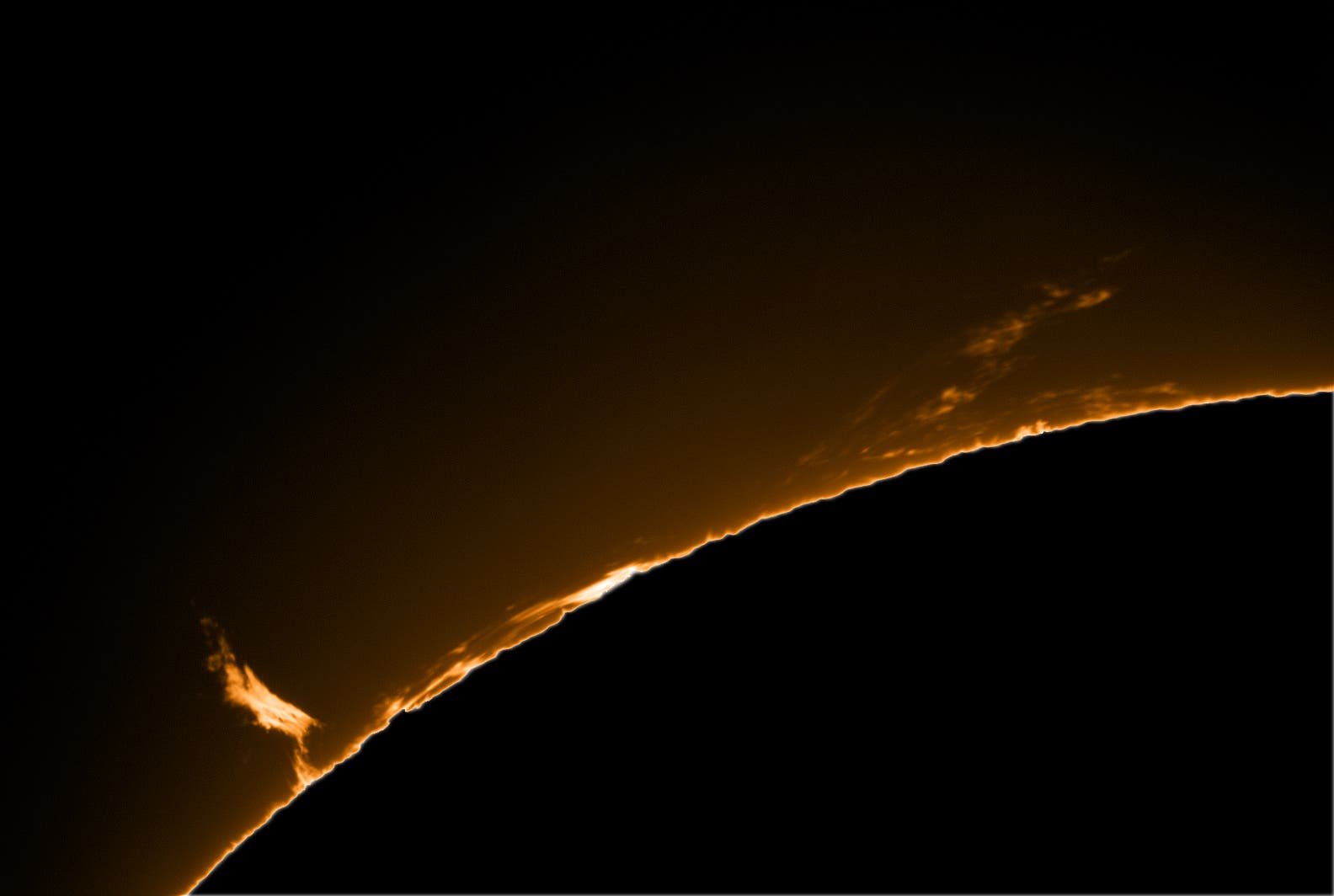 Protuberanzen am 12. April 2025