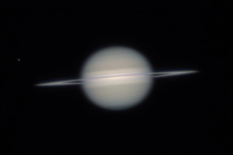 Saturn und Titan am 20. September 2025