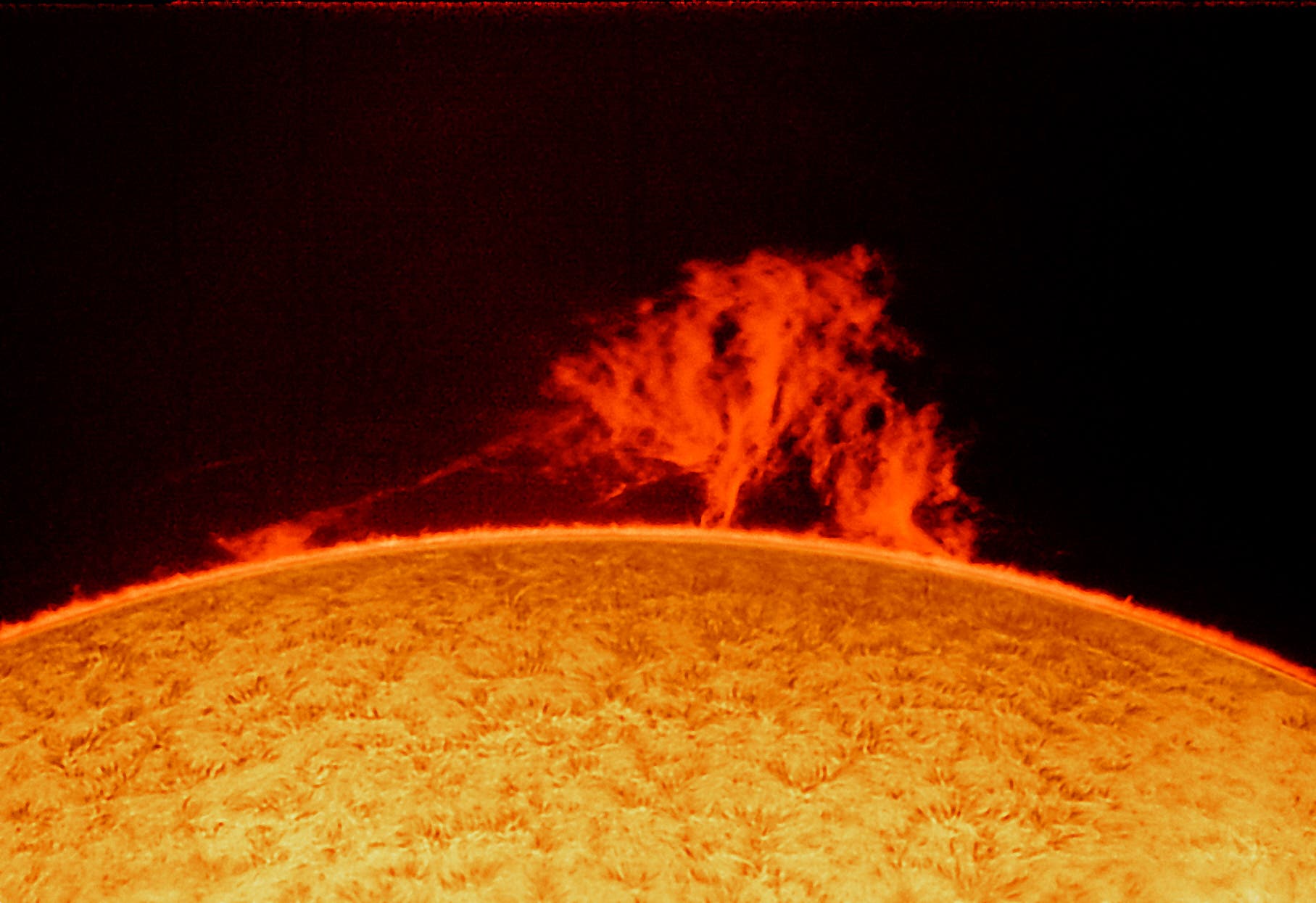 Es gibt sie noch: die Protuberanzen