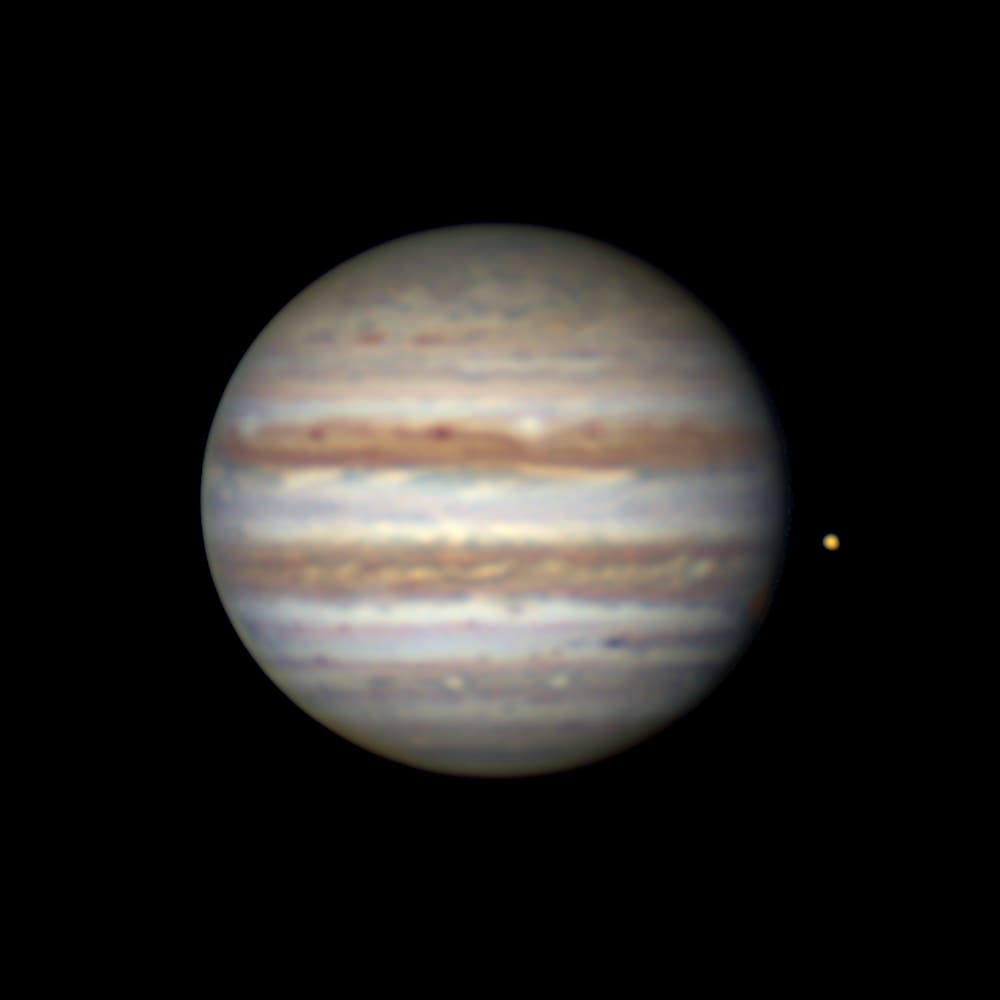 Jupiter mit Io am 7. November 2025