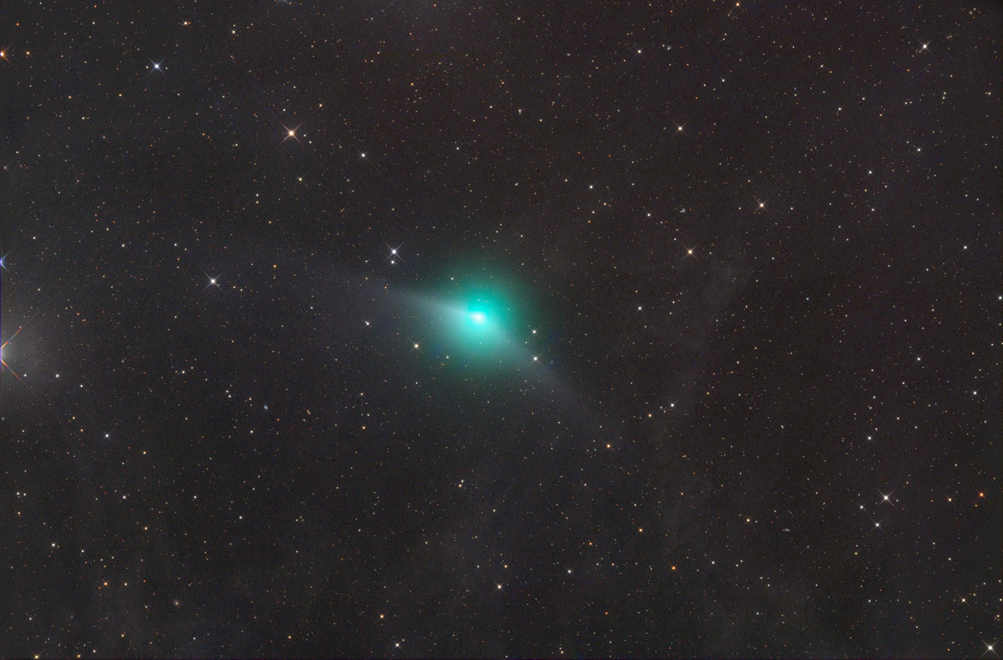 Komet C/2025 R2 (SWAN)