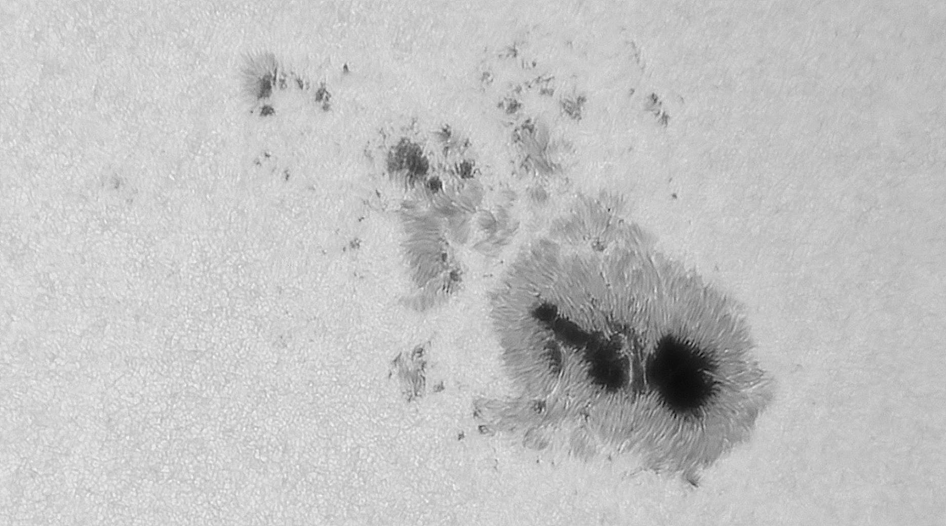 Sonne mit dem »Brummerfleck« AR 4079 (ehem. 4055) am 7. Mai 2025