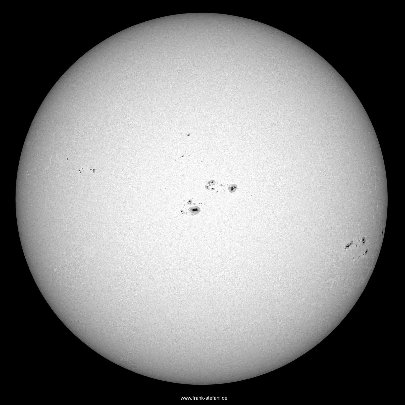 Die Sonne am 2. Oktober 2025 - Zentrales Geschehen