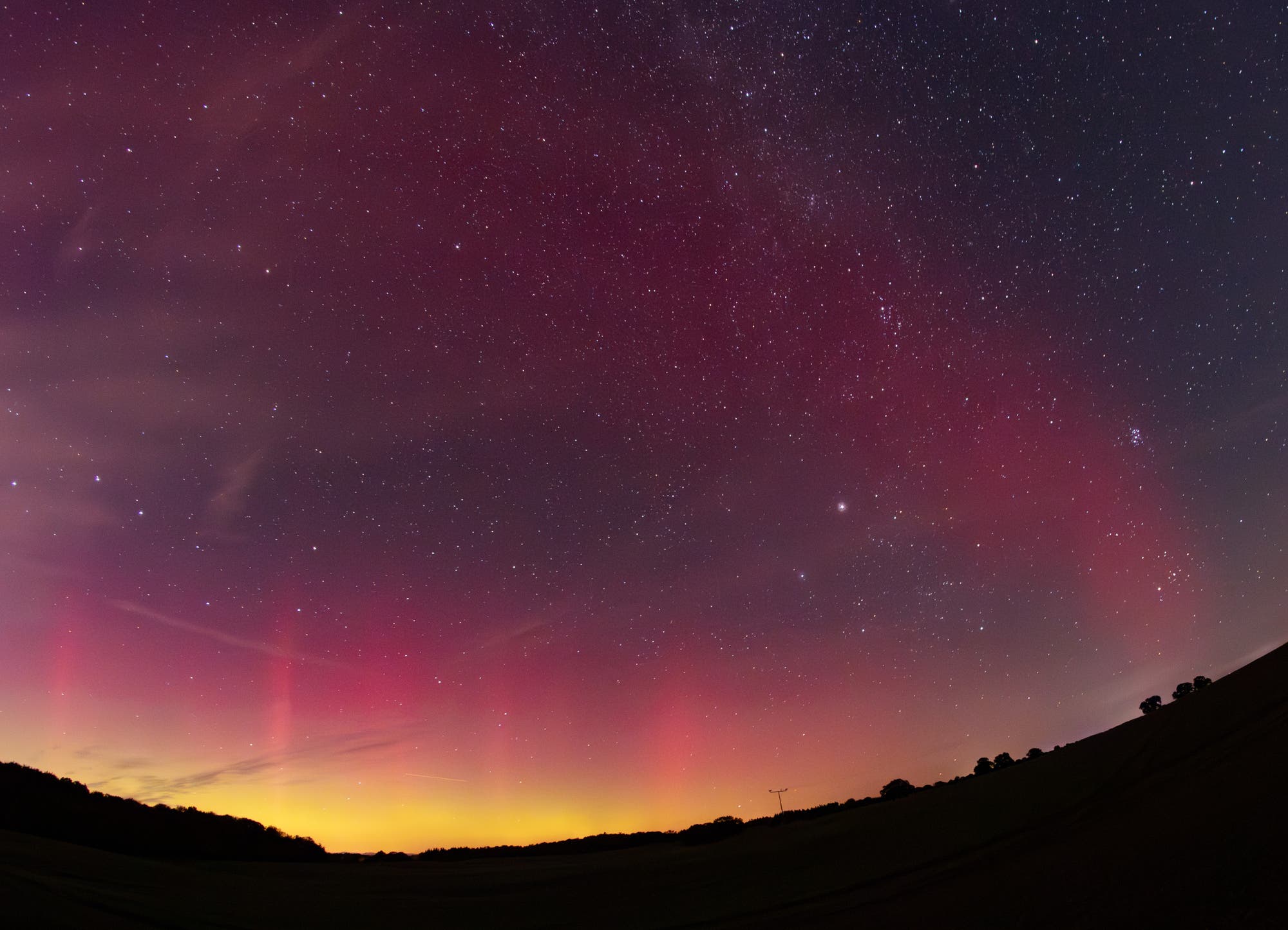 SAR-Bogen, Polarlicht und Milchstraße