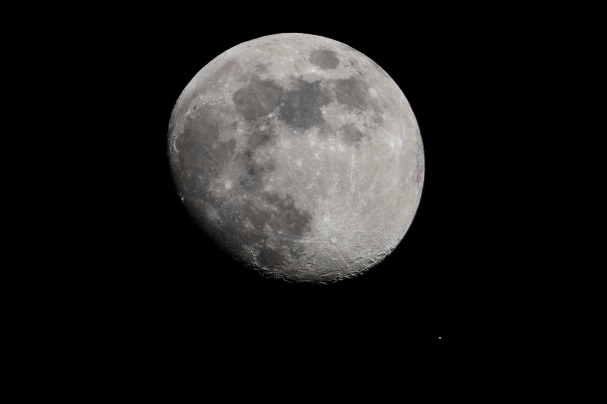 Konjunktion Mond und Mars