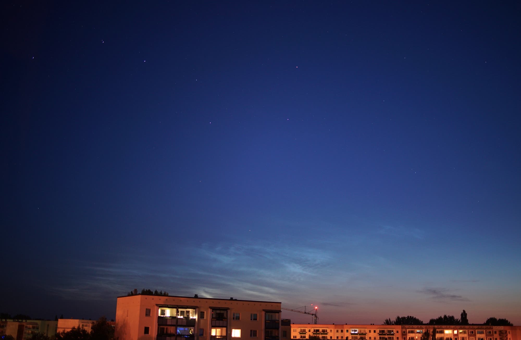 Leuchtende Nachtwolken und der Große Wagen im Tiefstand - 18./19. Juli 2025 (Bild 2)