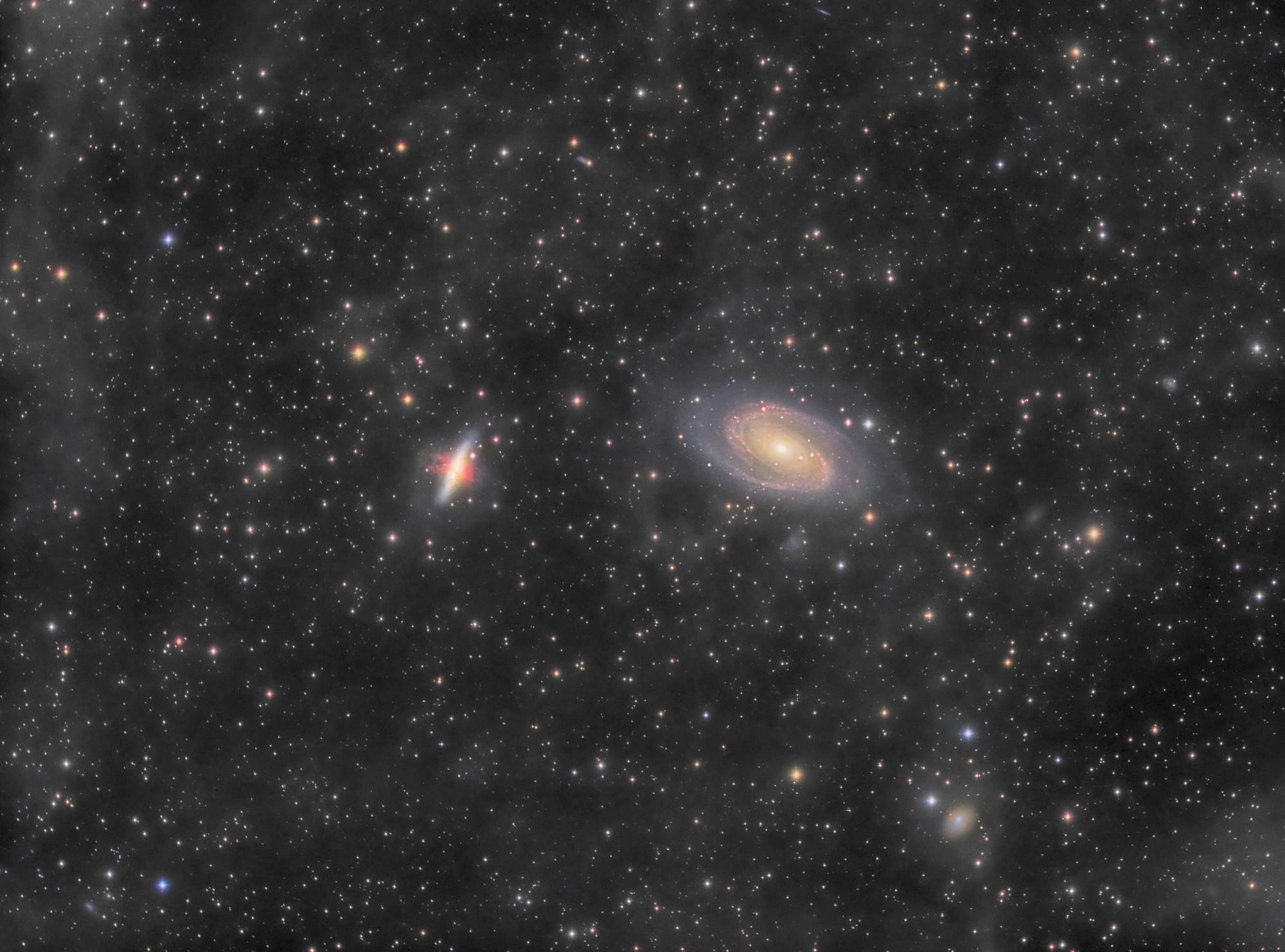 M81 und M82 mit galaktischem Zirrus