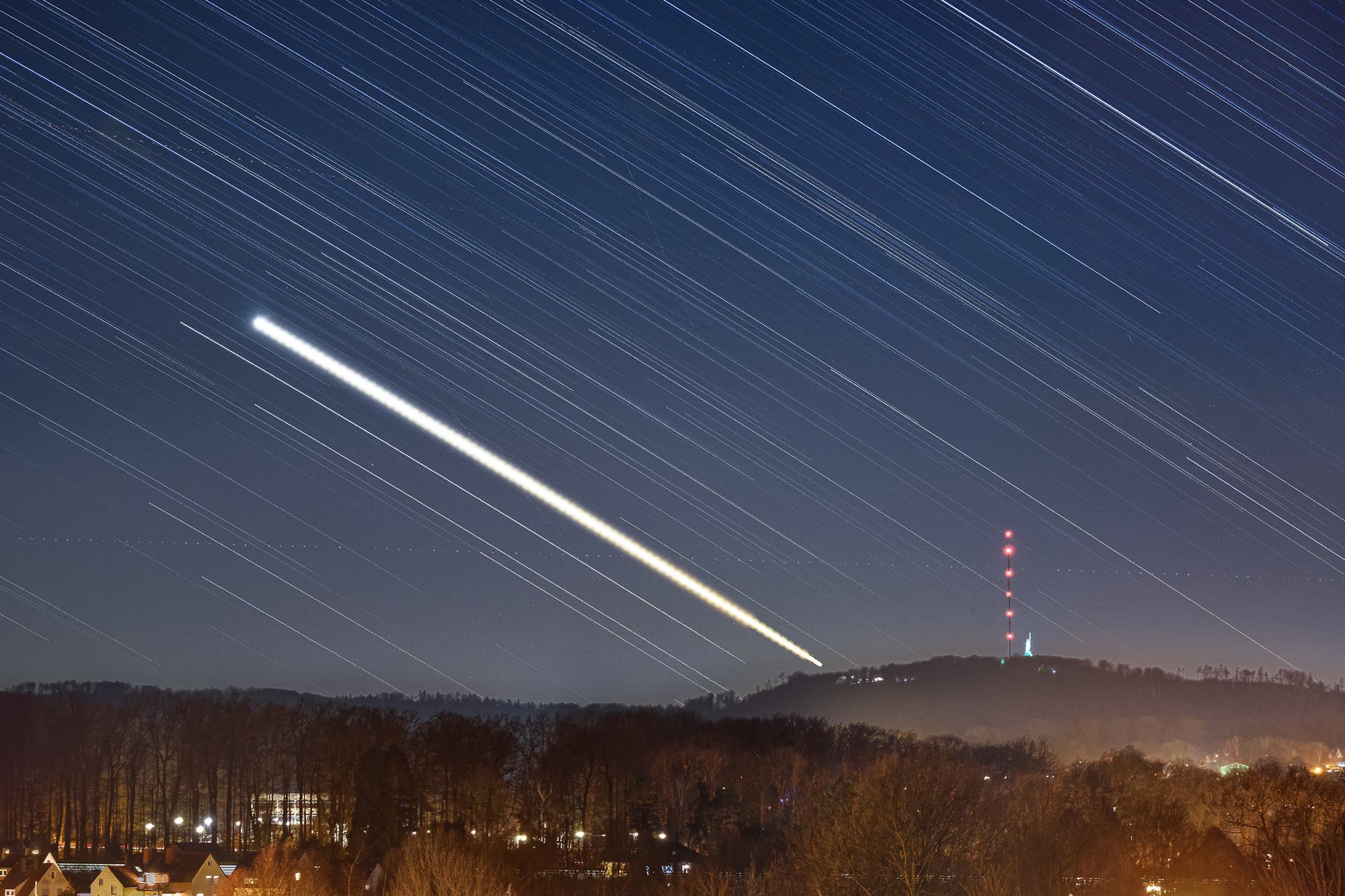 Startrails der Venus mit Hermannsdenkmal 