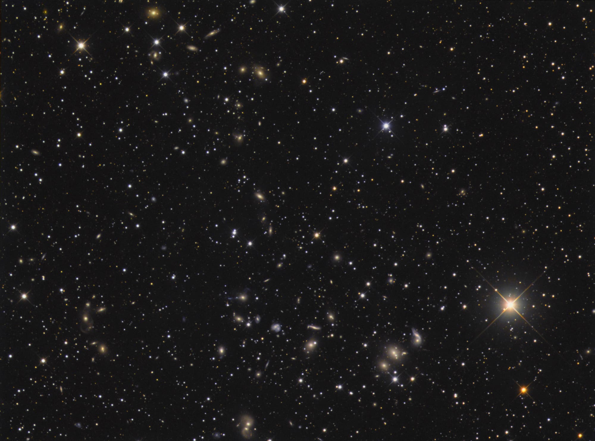 Galaxienhaufen Abell 2151 