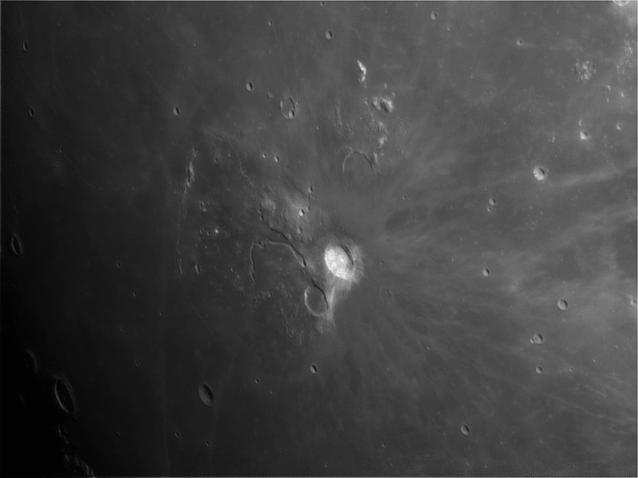 Krater Aristarchus