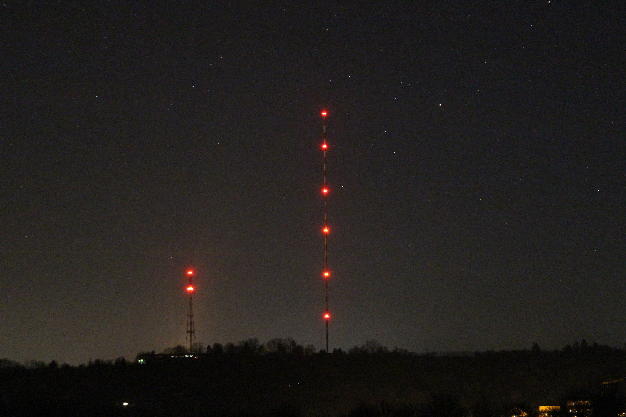 The world at night - Sender Mühlacker mit aufgehenden Sternbild Schwan