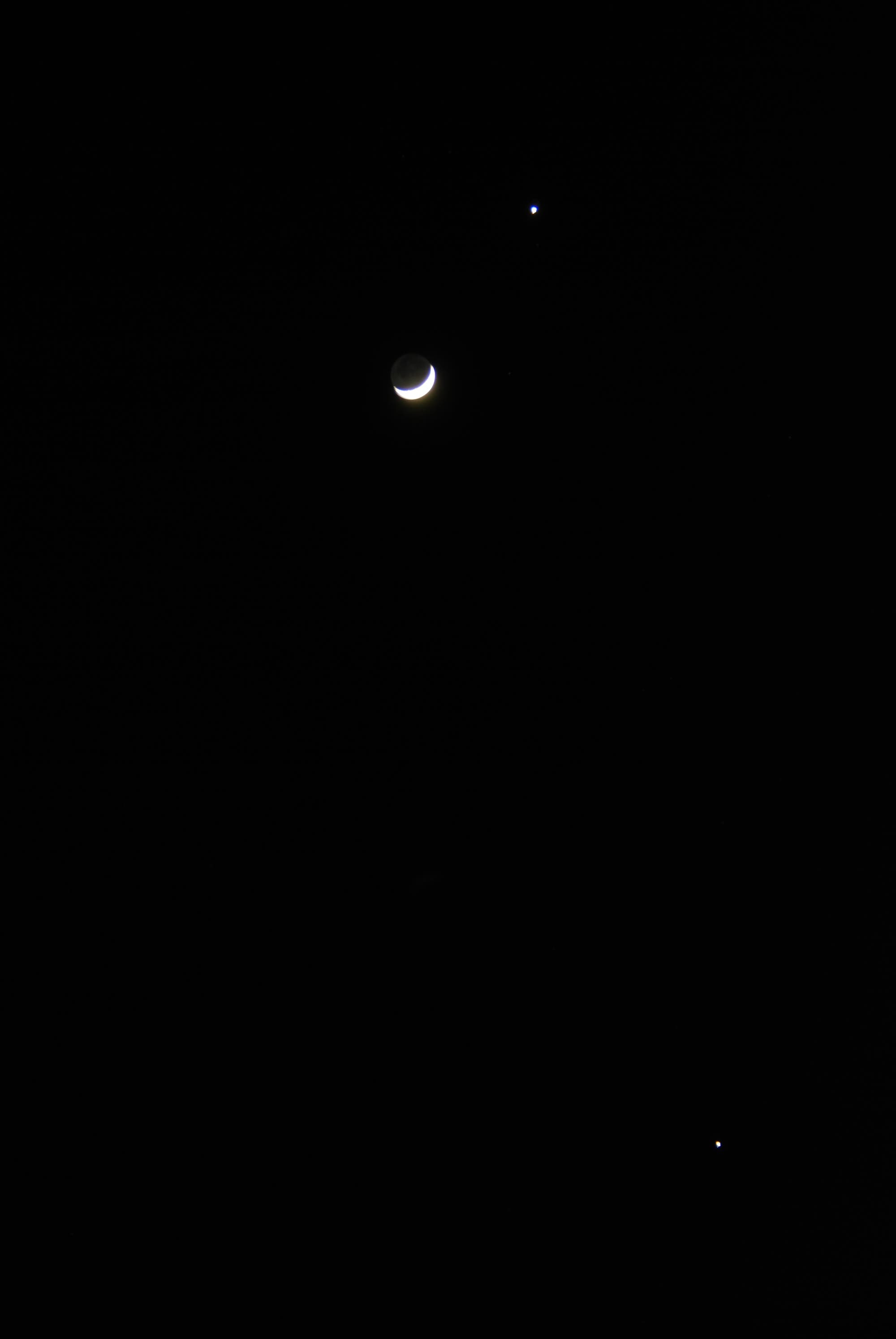 Mondsichel mit Venus und Jupiter am 26. März 2012