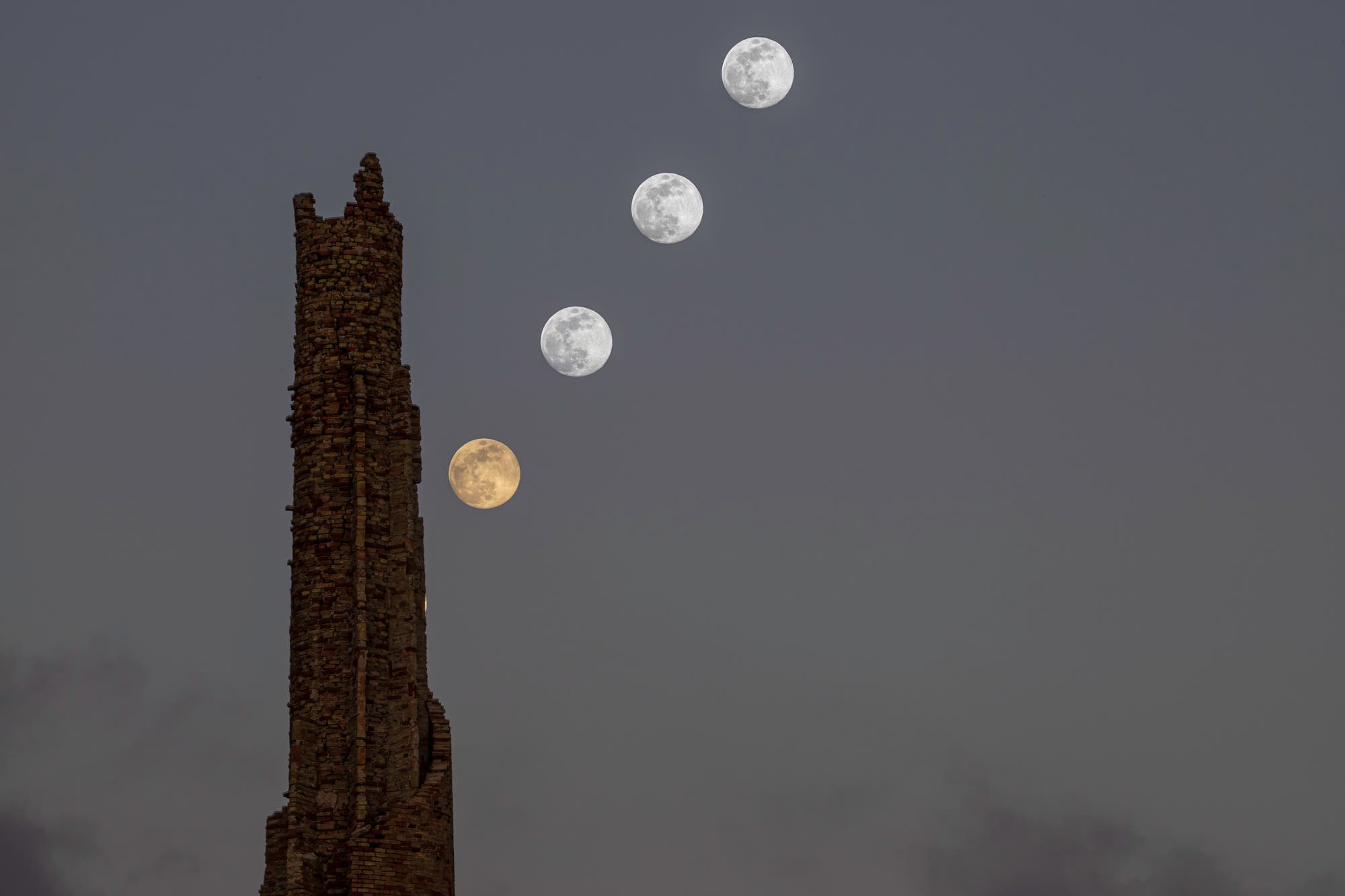 Snow Moon rising sequence