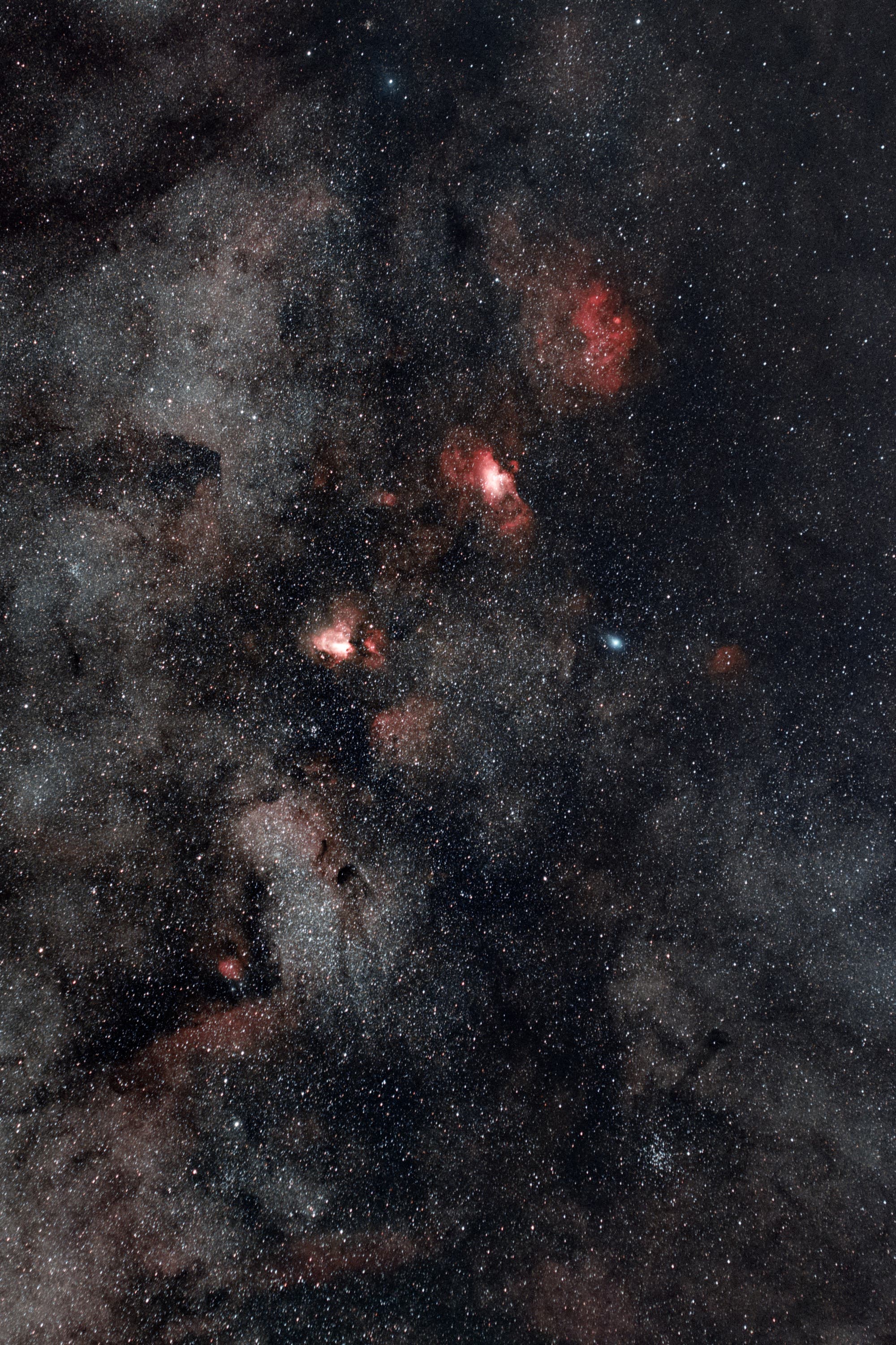 Comet C/2025 R2 (SWAN)