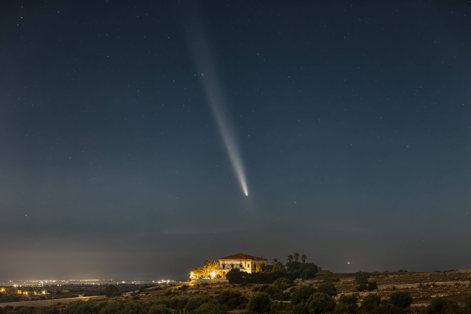 Comet C/2023 A3 Tsuchinshan-ATLAS