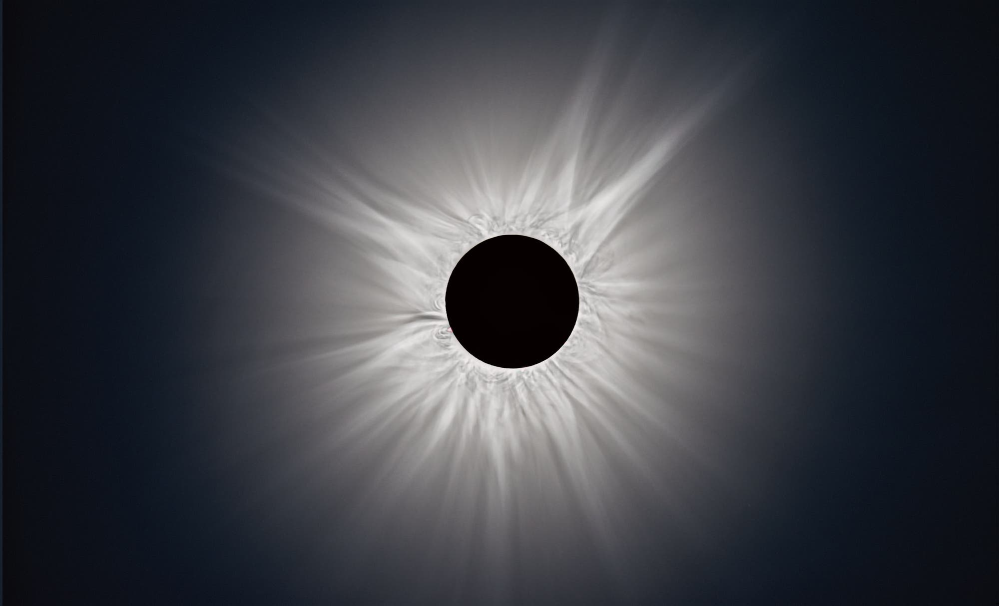 HDR-Bild der totalen Sonnenfinsternis von 8. April 2024