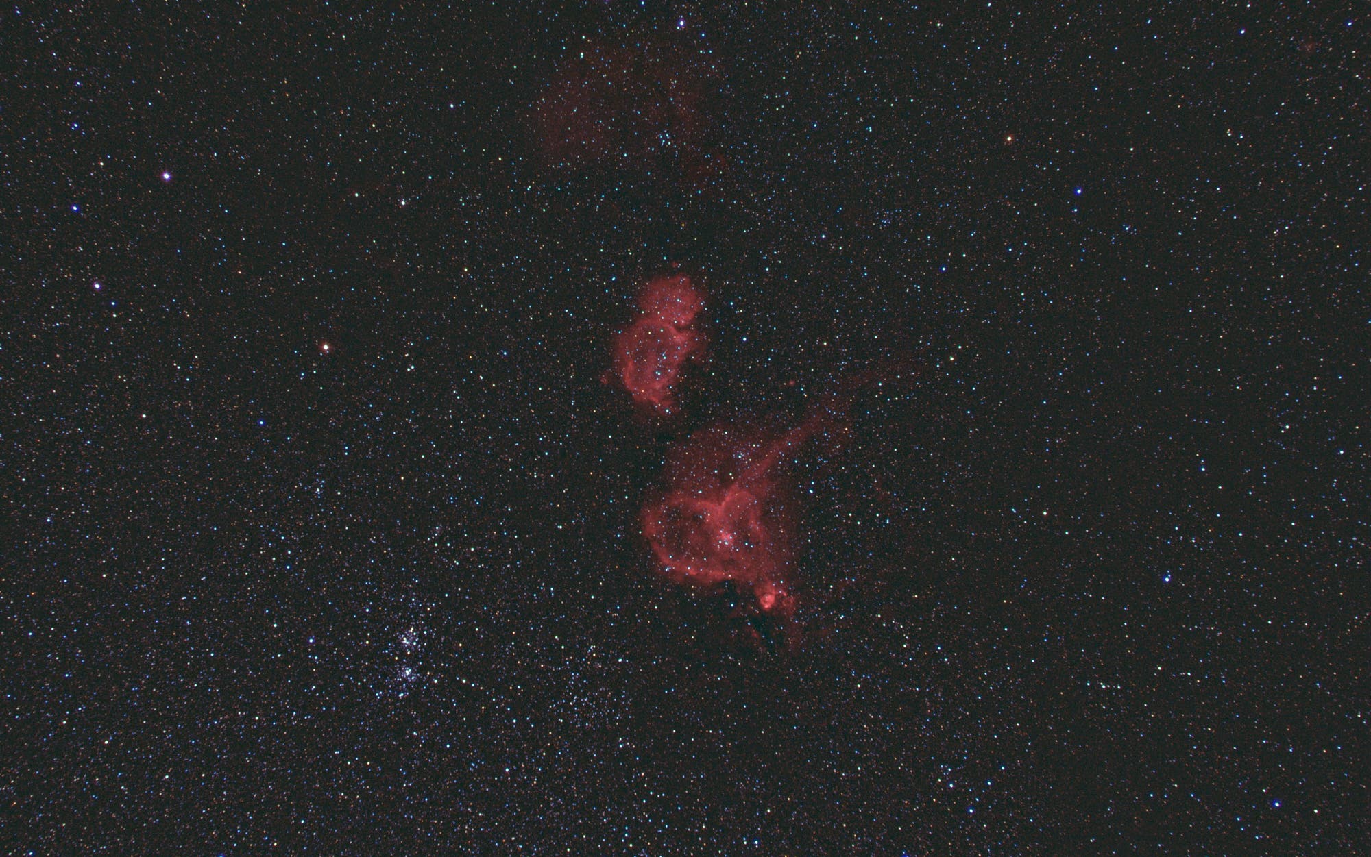 Übersichtsbild IC1805, IC1848 mit h/chi Persei