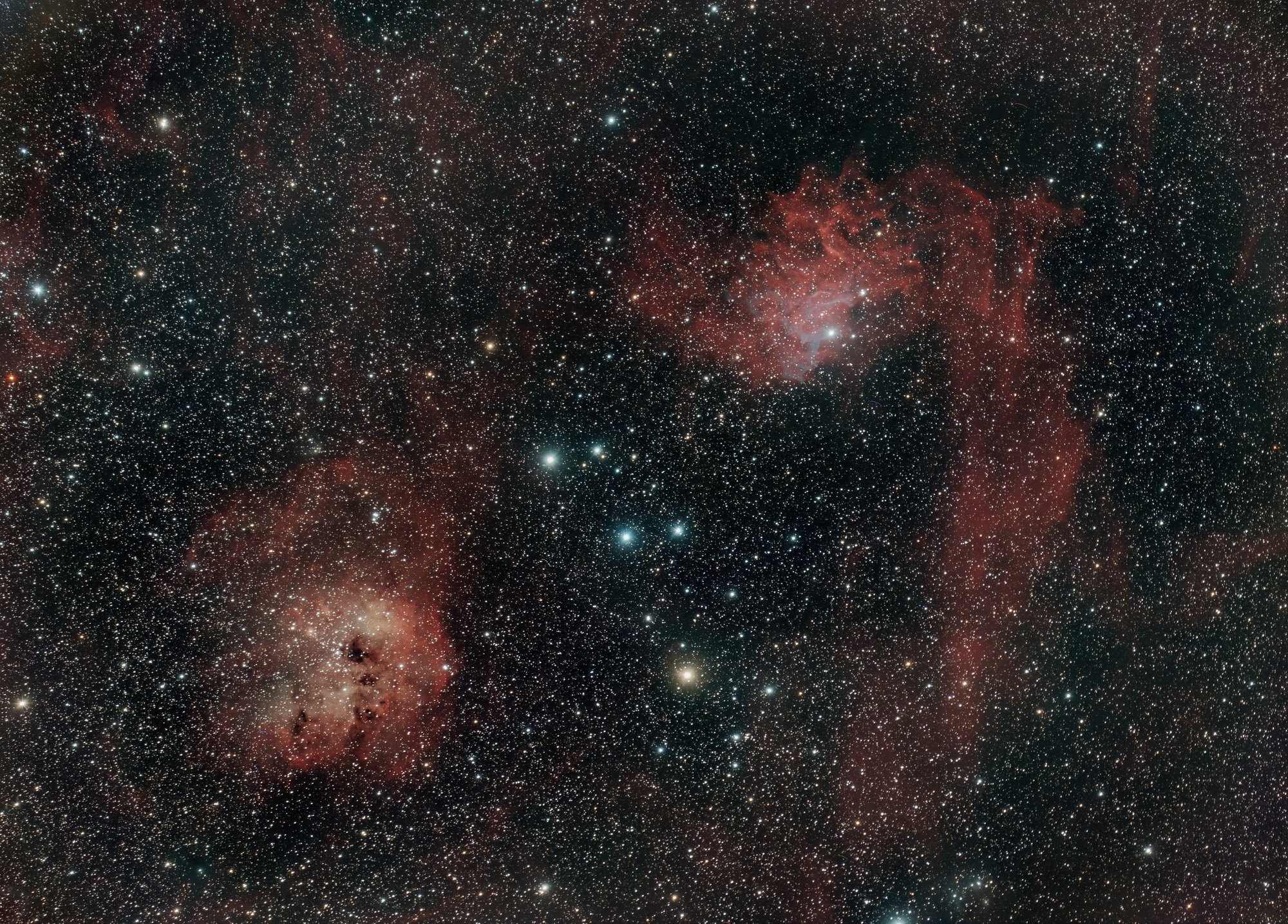 IC405 "Flaming star Nebula" und IC 410 "Quallennebel" im Fuhrmann