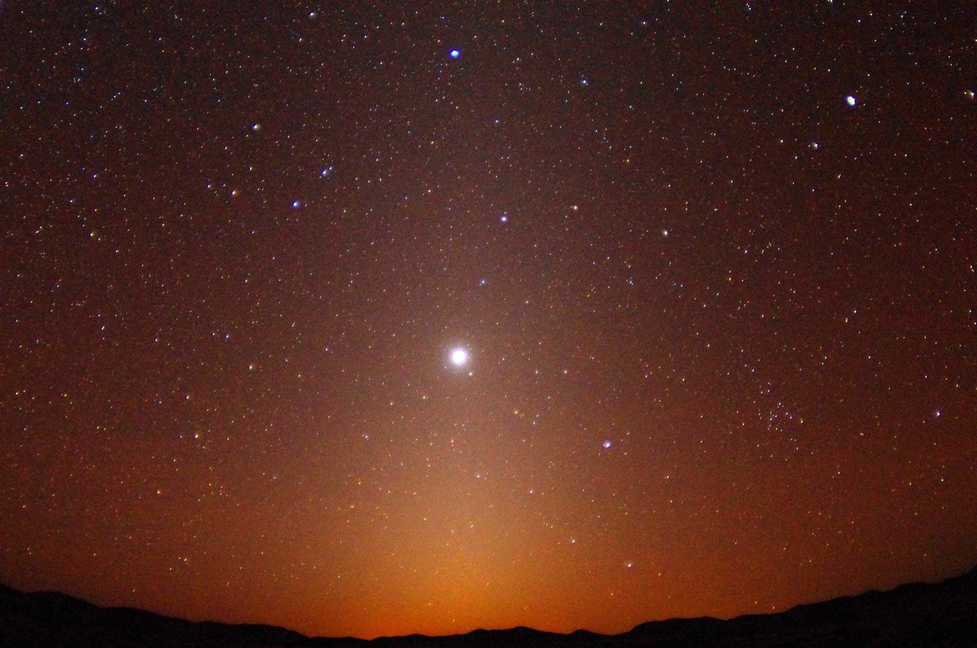 Zodiakalicht mit Venus in der Nähe vom Gamsberg Namibia